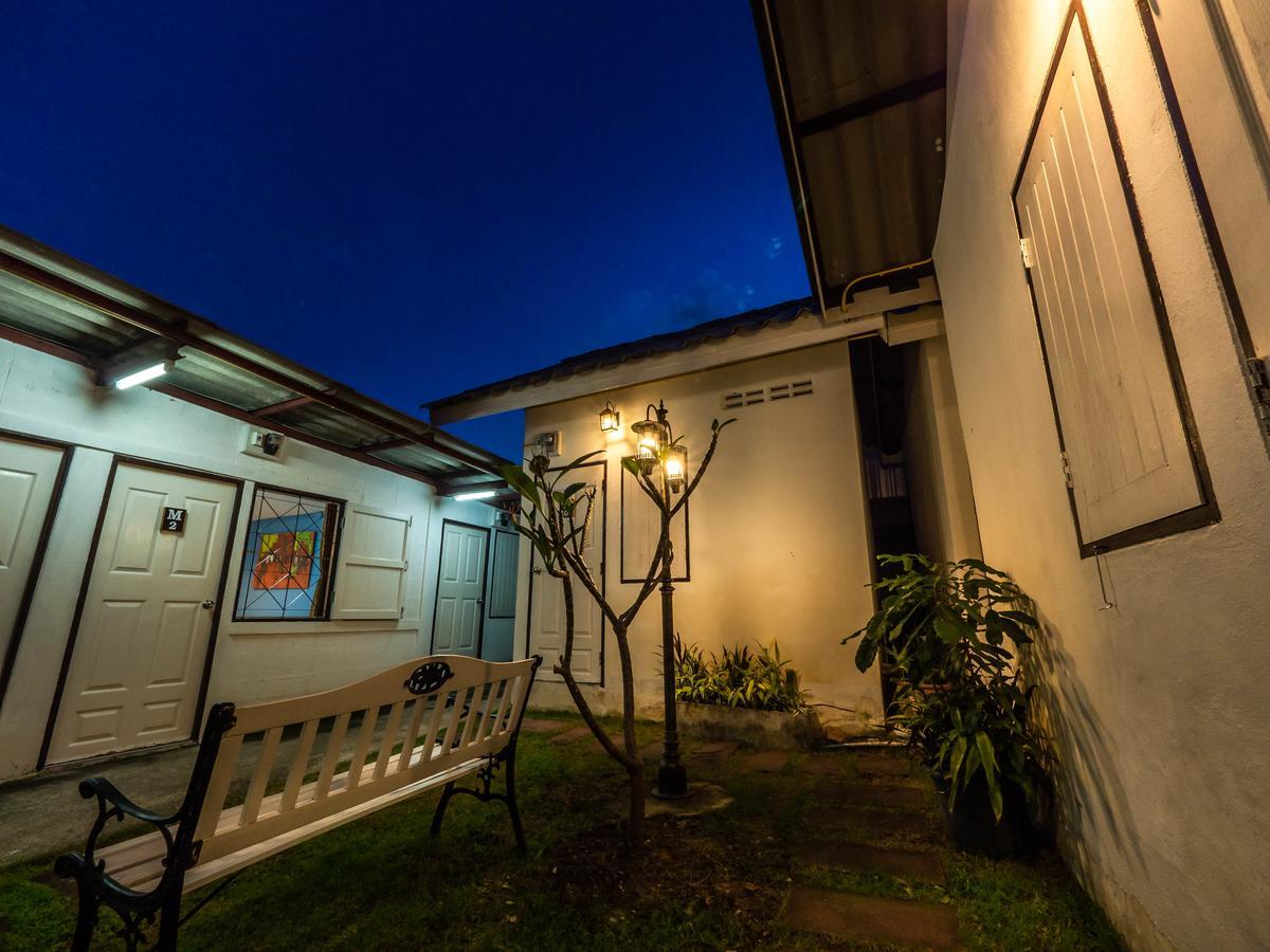 Tommy Huts Hotel Chiang Mai Eksteriør billede