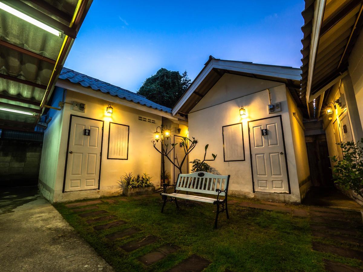 Tommy Huts Hotel Chiang Mai Eksteriør billede