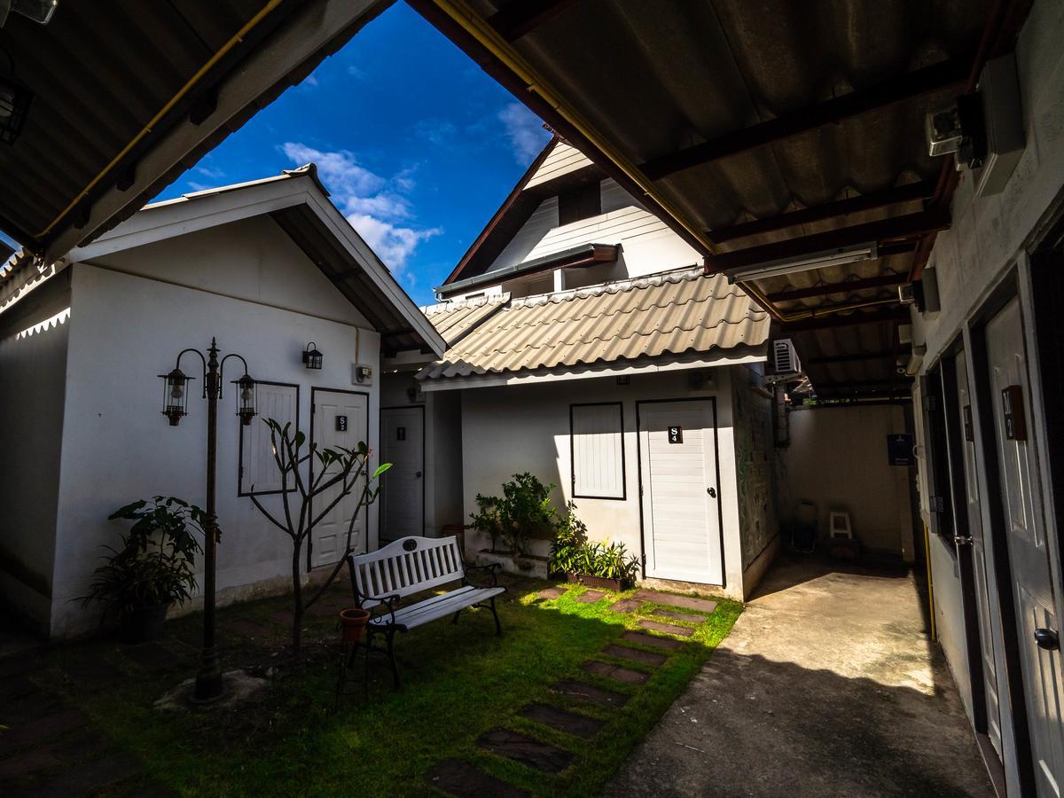 Tommy Huts Hotel Chiang Mai Eksteriør billede